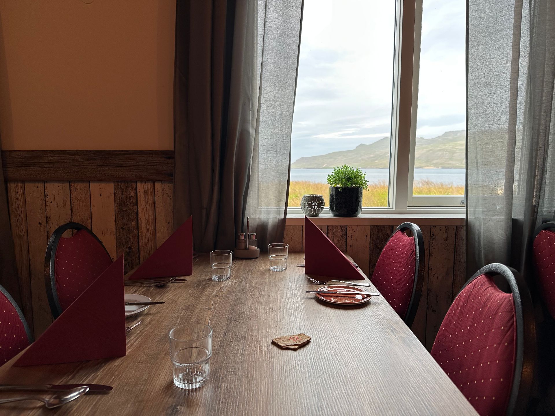 Álfheimar Restaurant 3