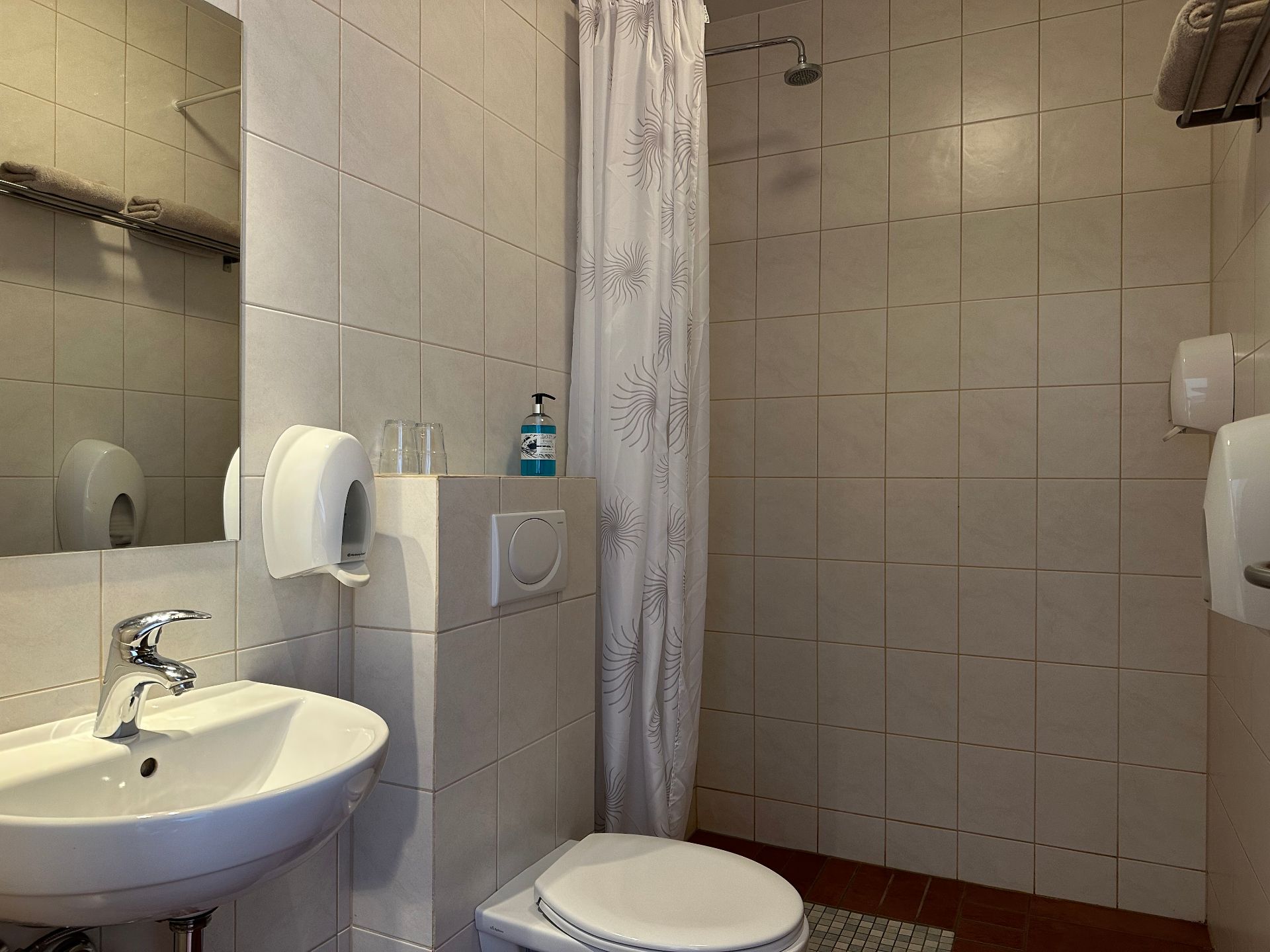 Single Room at Álfheimar Country Hotel – photo 4